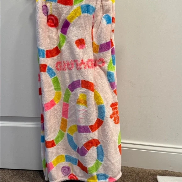 Candy Land Plush Throw blanket 50” x 60” NWT - Picture 4 of 4